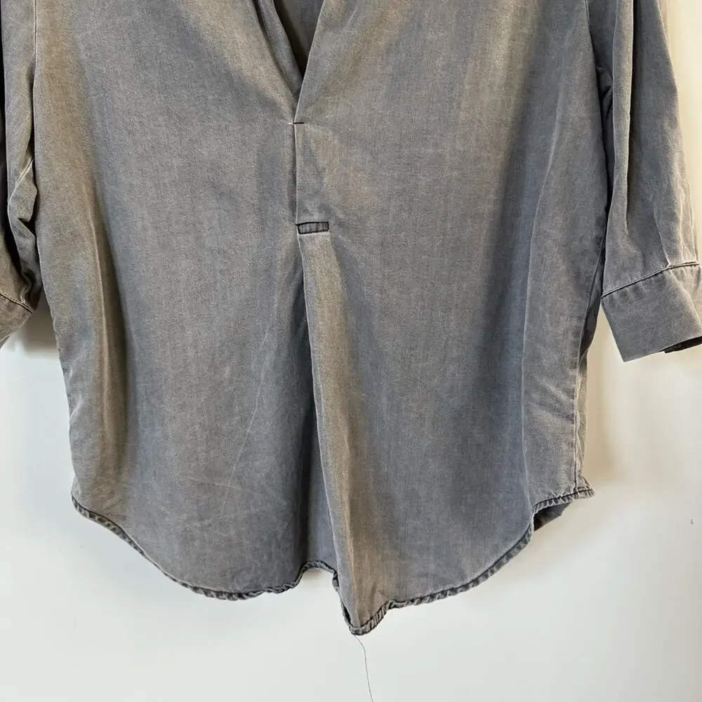 Zara Washed Charcoal Gray V-Neck Button-Tab Blouse - Picture 13 of 13